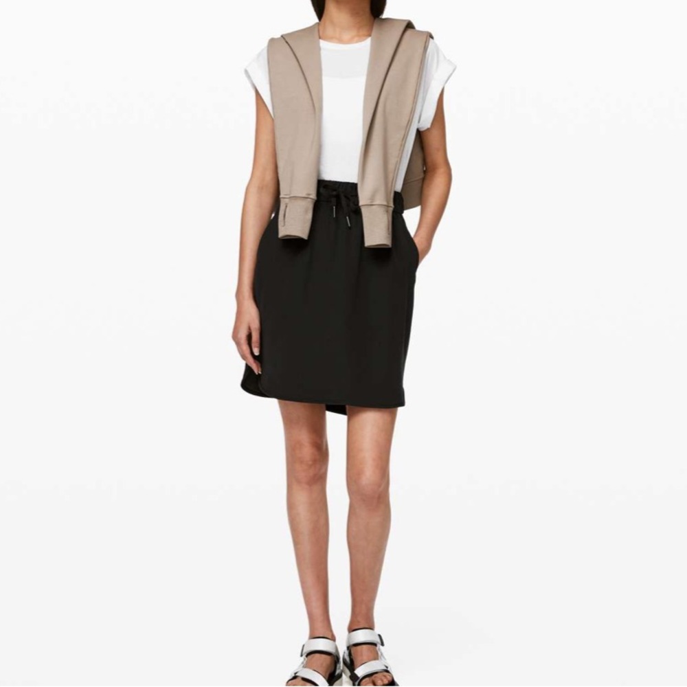 Lululemon On the Fly Skirt